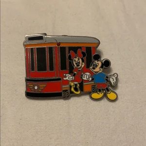 mickey and minnie trolley disney pin